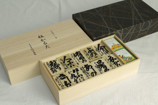 小倉百人一首　板かるた　創業220周年記念豪華愛蔵版